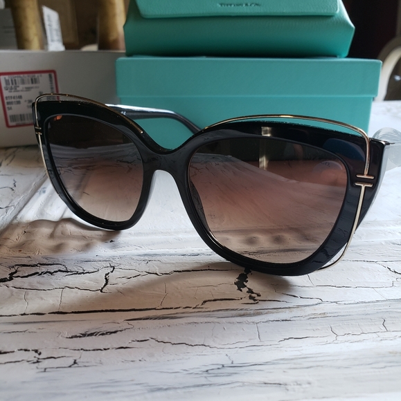 Tiffany & Co sunglasses TF 4148 001 - Picture 2 of 9